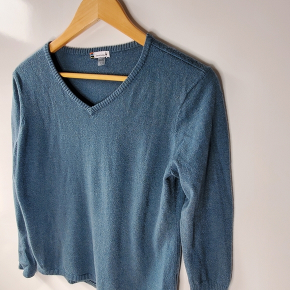 SmartWool dark aqua wool blend pull over sweater with a V-neck Large - Picture 9 of 10